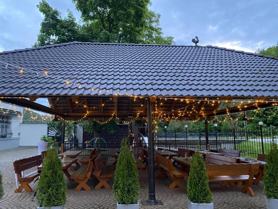 Penzion A Restaurace Belecky Mlyn Pteni Dış mekan fotoğraf
